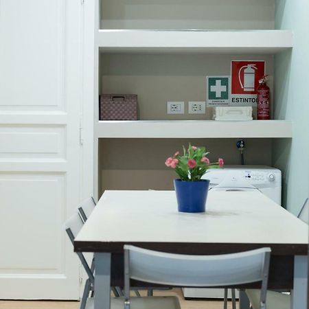 Beautiful Apartment In San Giovanni Close To Colosseo Rom Exteriör bild
