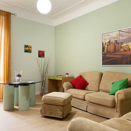 Beautiful Apartment In San Giovanni Close To Colosseo Rom Exteriör bild