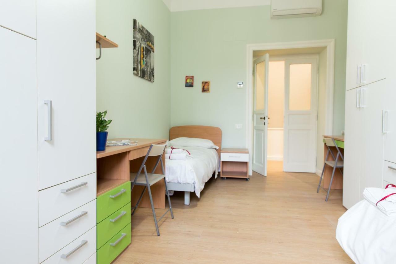 Beautiful Apartment In San Giovanni Close To Colosseo Rom Exteriör bild