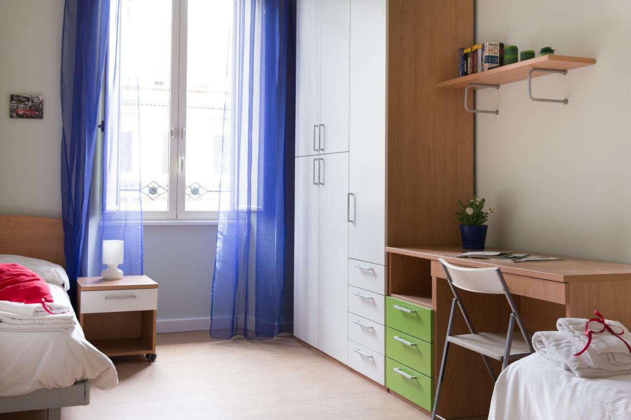 Beautiful Apartment In San Giovanni Close To Colosseo Rom Exteriör bild