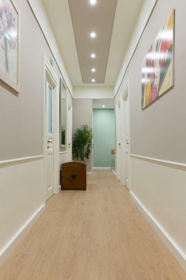 Beautiful Apartment In San Giovanni Close To Colosseo Rom Exteriör bild